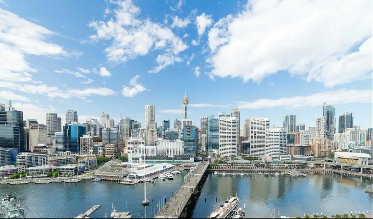 Stunning With High-level Views Apartment Sydney