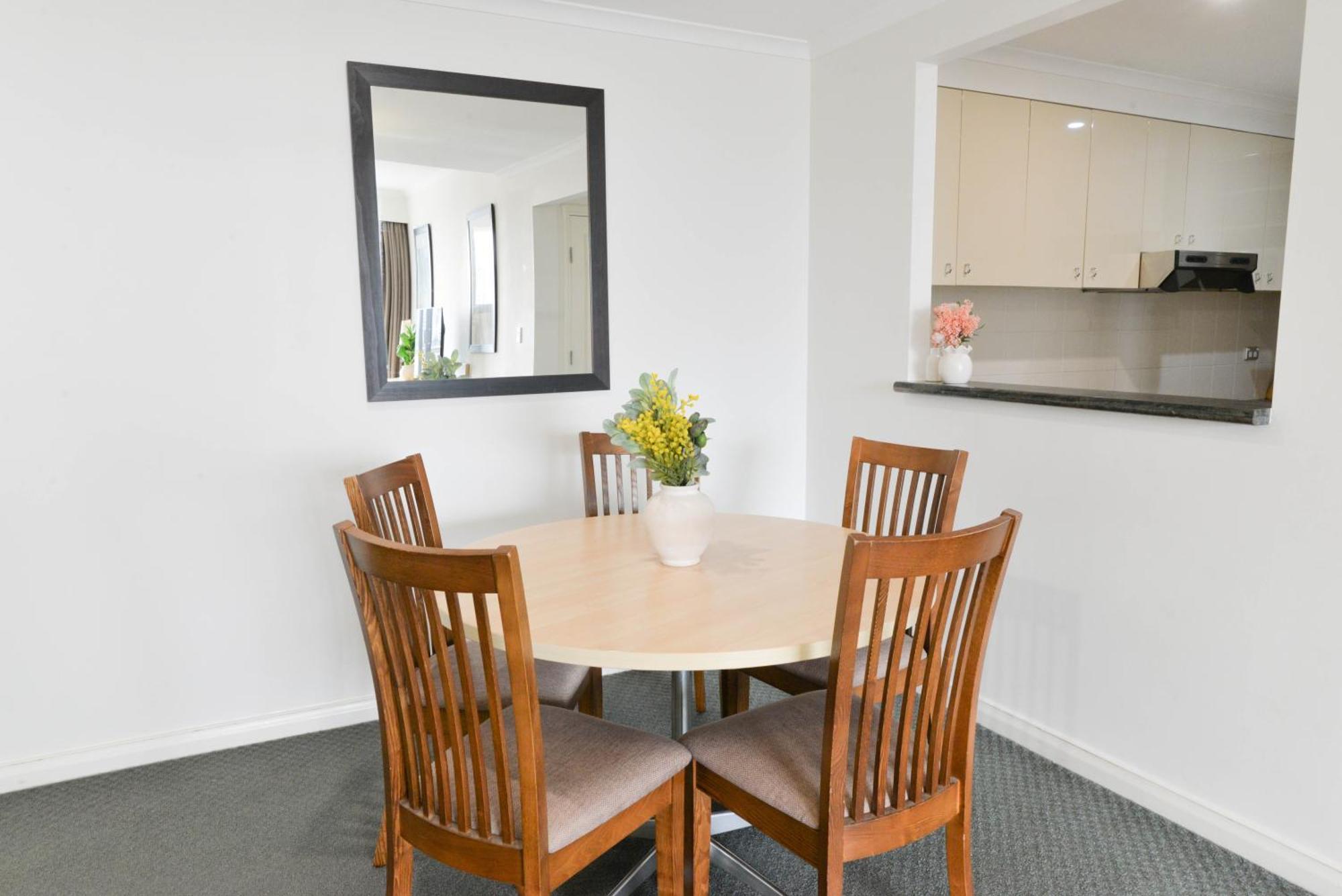 Stunning With High-level Views Apartment Sydney