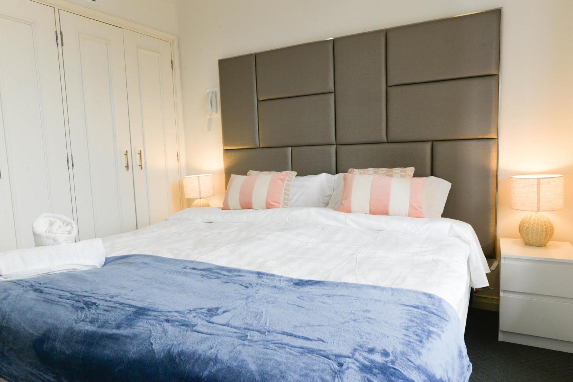 Stunning With High-level Views * Sydney